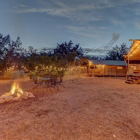 Hotel 12 Fires Luxury Glamping With Heating #3 à Johnson City Extérieur photo