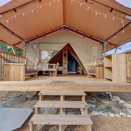 Hotel 12 Fires Luxury Glamping With Heating #3 à Johnson City Extérieur photo