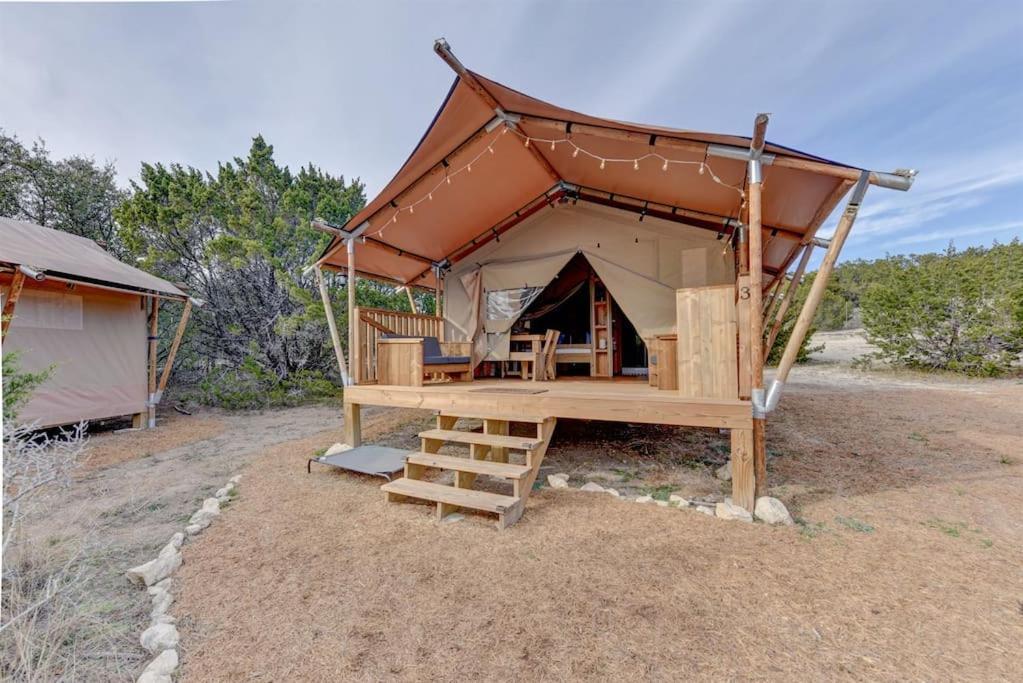 Hotel 12 Fires Luxury Glamping With Heating #3 à Johnson City Extérieur photo